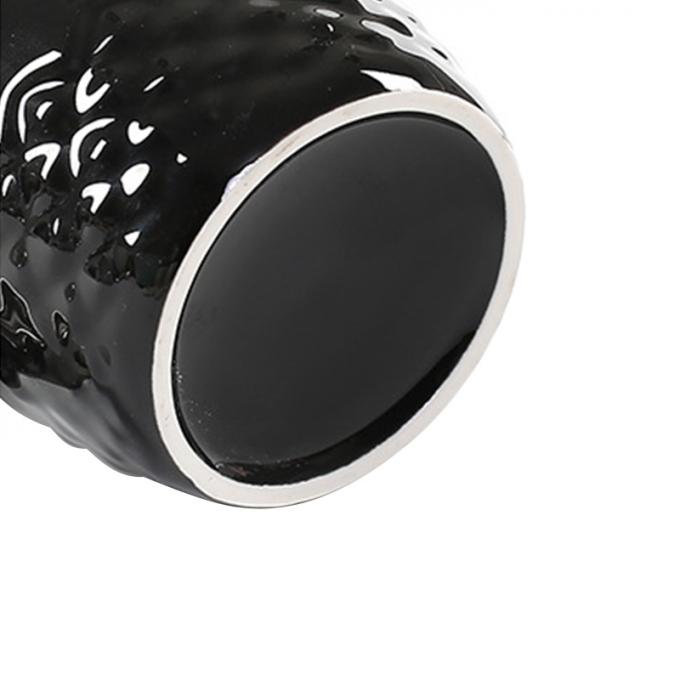 おかしい陶磁器の磁器のパイナップルを形づける金が付いている黒く白いマグのコップを扱うめっきされた昇進旅行記念品をコーヒー・マグ
